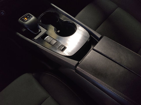 Used 2023 Nissan Rogue S image 26