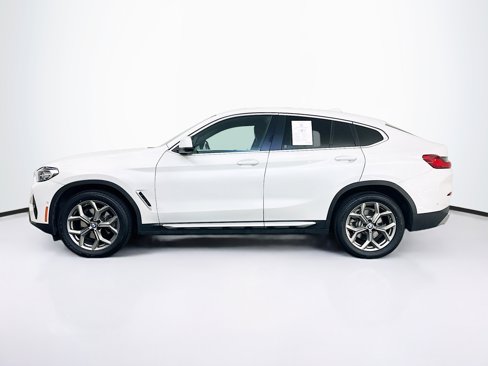 Used 2024 BMW X4 xDrive30i image 4