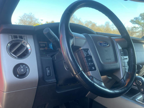 Used 2017 Ford Expedition Limited image 15
