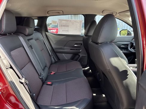 New 2026 Nissan Kicks SR w/ Cold Weather Package image 27