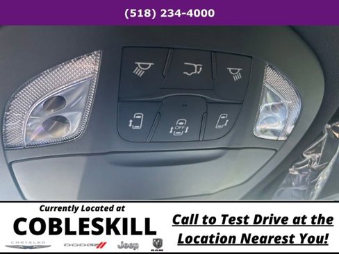 New 2026 Chrysler Pacifica Select image 28