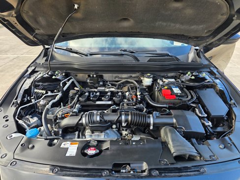 Used 2018 Honda Accord Touring image 27
