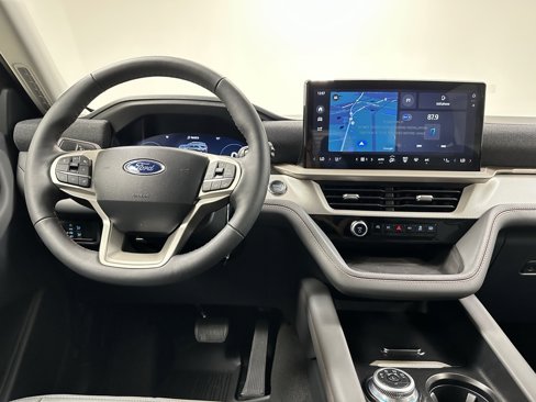 New 2025 Ford Explorer Active w/ Active Comfort Package image 24