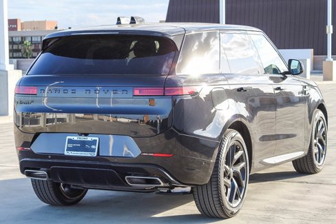 New 2024 Land Rover Range Rover Sport Dynamic SE image 6