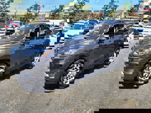 Used 2020 Ford Escape SE image 23