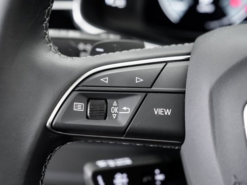 Certified 2025 Audi Q8 Premium Plus image 12