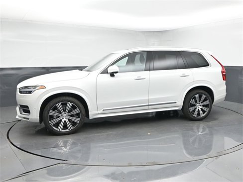 Used 2024 Volvo XC90 B6 Plus w/ Protection Package Premier image 4