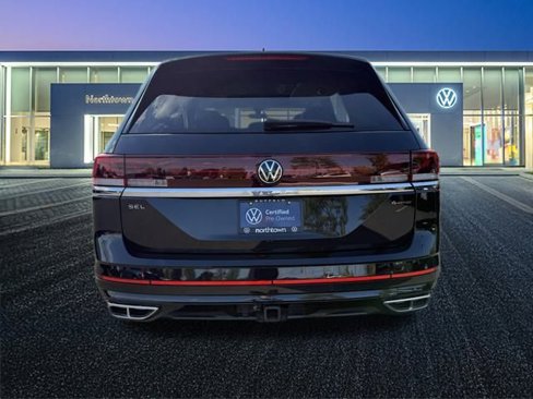 Certified 2025 Volkswagen Atlas SEL Premium R-Line image 5