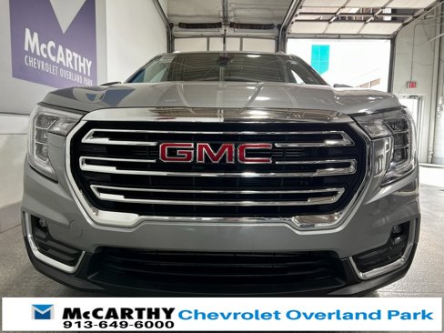 Used 2024 GMC Terrain SLT image 9