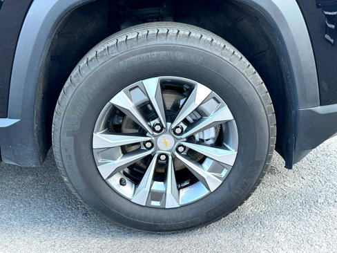Used 2025 Chevrolet Equinox LT w/ Convenience Package II image 31