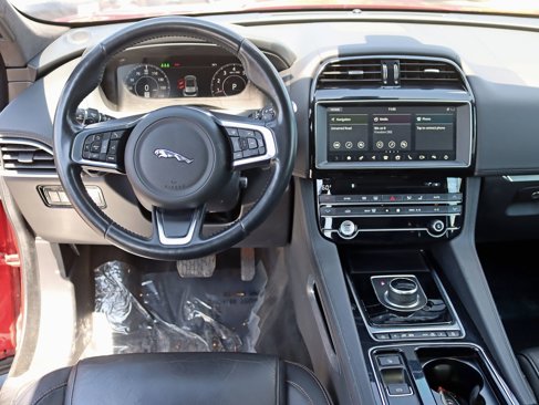 Used 2020 Jaguar F-PACE Prestige image 17
