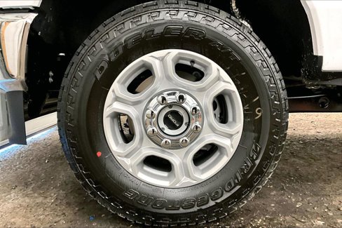New 2026 Ford F350 XLT w/ FX4 Off-Road Package image 8
