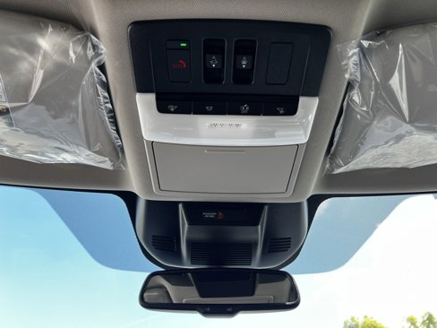 New 2025 Nissan Rogue Platinum image 41