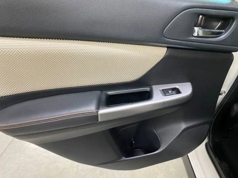 Used 2017 Subaru Crosstrek 2.0i Premium w/ Moonroof Package image 36