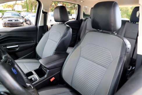 Used 2017 Ford Escape Titanium image 6