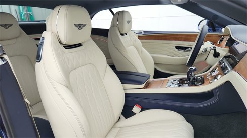 New 2024 Bentley Continental GT Azure image 5