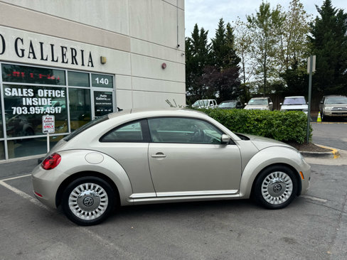 Used 2013 Volkswagen Beetle 2.5 image 3