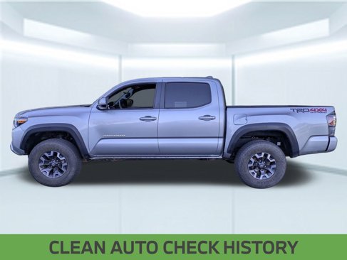 Used 2023 Toyota Tacoma SR image 2