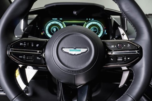 New 2025 Aston Martin V8 Vantage Coupe image 32