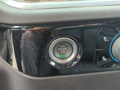 Used 2023 Chevrolet Silverado 1500 LT image 16