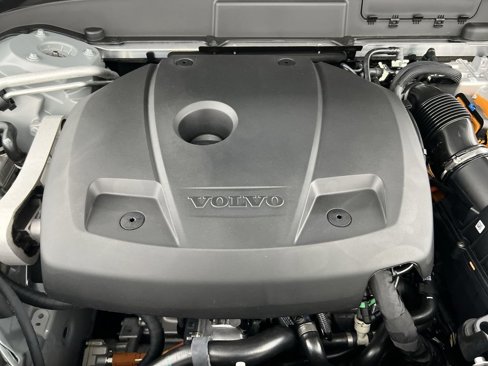 New 2026 Volvo XC60 T8 Ultra w/ Protection Package Premier image 17