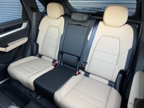 New 2025 Porsche Cayenne E-Hybrid image 26