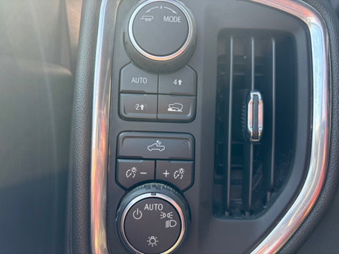 Used 2022 Chevrolet Silverado 1500 LT image 22