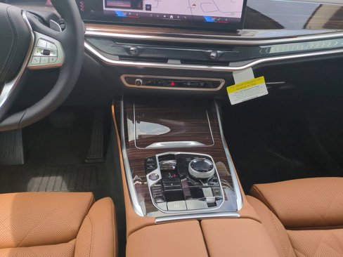New 2026 BMW X7 xDrive40i w/ Executive Package image 18