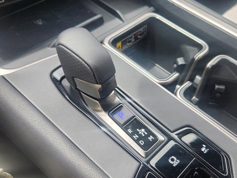 New 2025 Lexus TX 500h AWD image 15