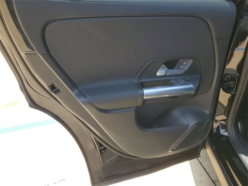 Used 2024 Mercedes-Benz GLA 250 image 28