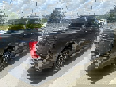 Used 2022 Toyota Tundra Limited image 6