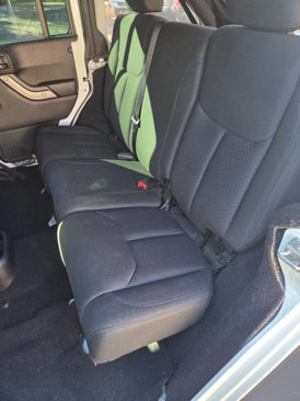 Used 2015 Jeep Wrangler Unlimited Sport image 12