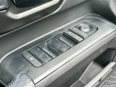 New 2025 Toyota Tacoma SR5 image 8