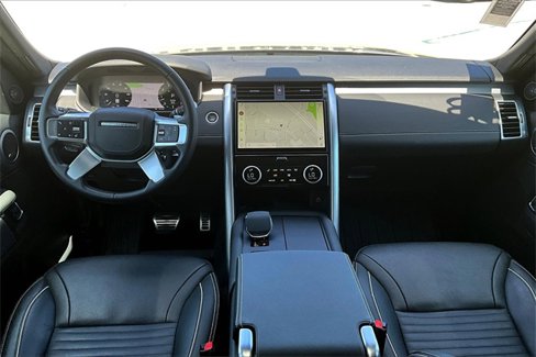 Used 2023 Land Rover Discovery HSE R-Dynamic image 16
