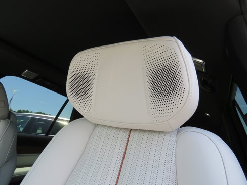 New 2026 Cadillac Vistiq Sport w/ LPO, Floor Liner Package image 20