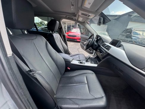 Used 2013 BMW 328i xDrive Sedan image 14