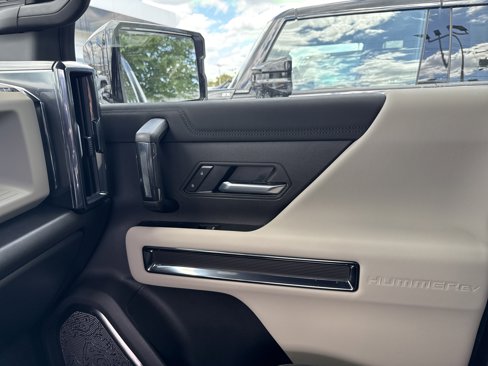 New 2026 GMC Hummer EV SUV image 20