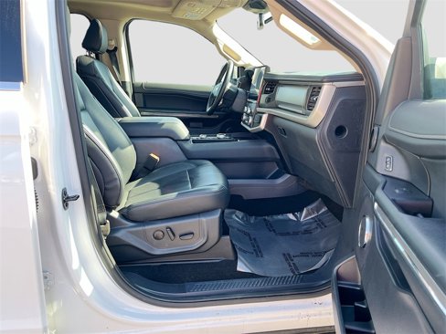 Used 2024 Ford Expedition Max XLT image 30