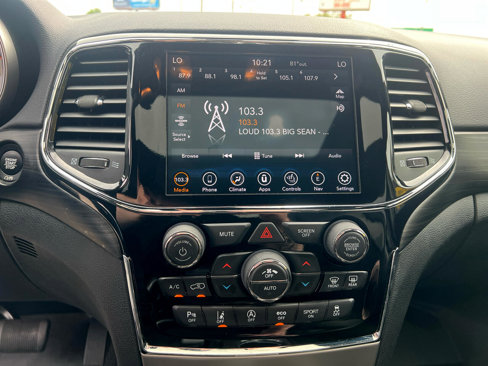 Used 2021 Jeep Grand Cherokee Laredo X image 20