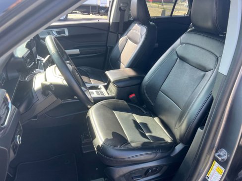 Used 2024 Ford Explorer Limited image 36