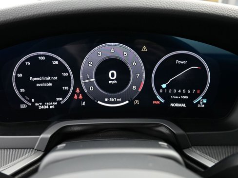 Certified 2025 Porsche 911 Carrera w/ Premium Package image 27
