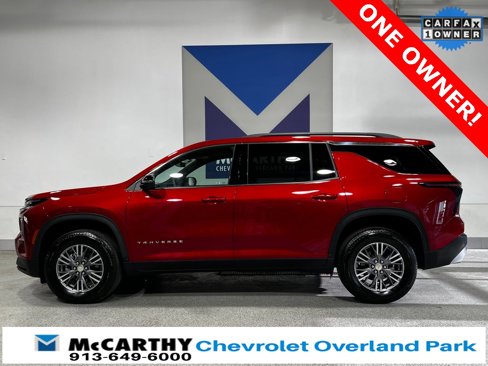Used 2024 Chevrolet Traverse LT image 11