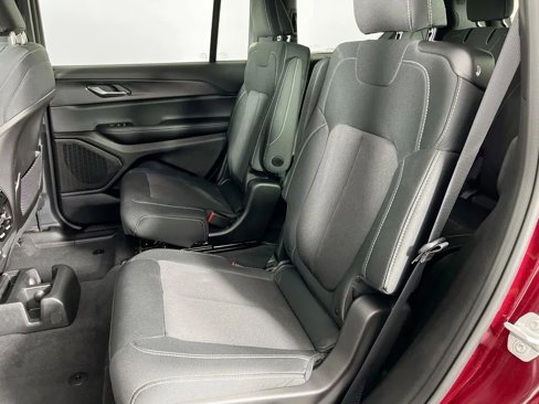 New 2025 Jeep Grand Cherokee L Laredo w/ Luxury Tech Group I image 25