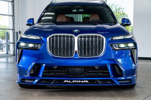 Used 2024 BMW ALPINA XB7 image 3