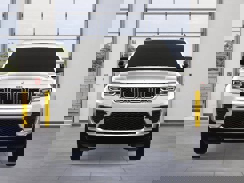 New 2025 Jeep Grand Cherokee Laredo X image 7