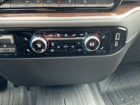 New 2026 GMC Sierra 1500 Elevation image 8