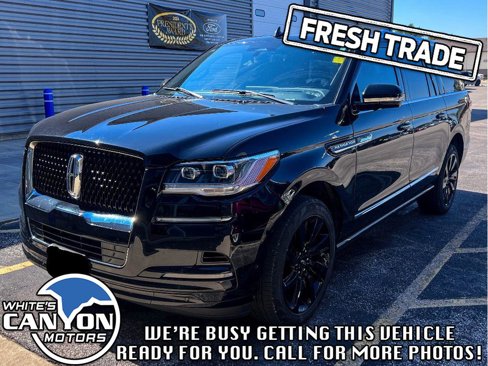 Used 2023 Lincoln Navigator L Reserve image 4
