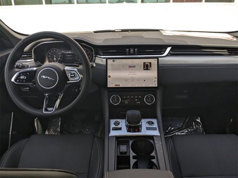 New 2026 Jaguar F-PACE R-Dynamic S image 13