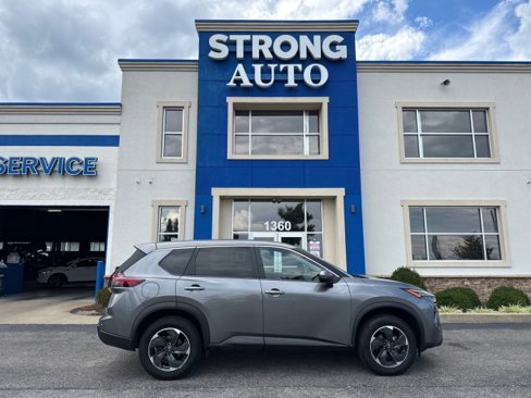 Used 2024 Nissan Rogue SV image 17
