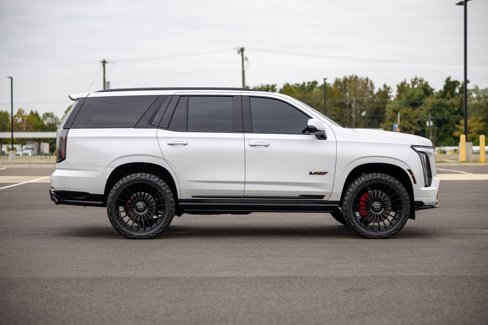 Used 2025 Cadillac Escalade V image 18